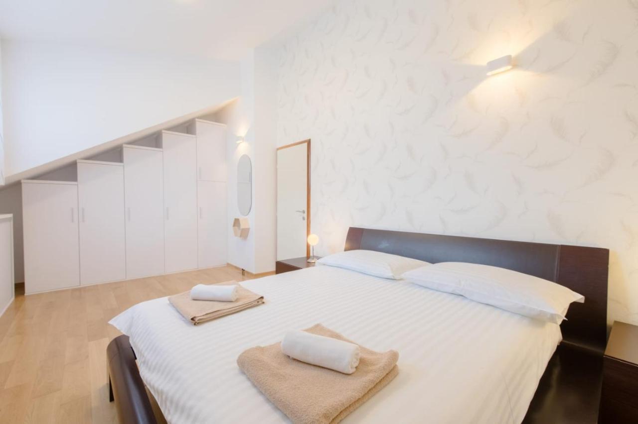 Apartmani Krilo Подстрана Екстер'єр фото